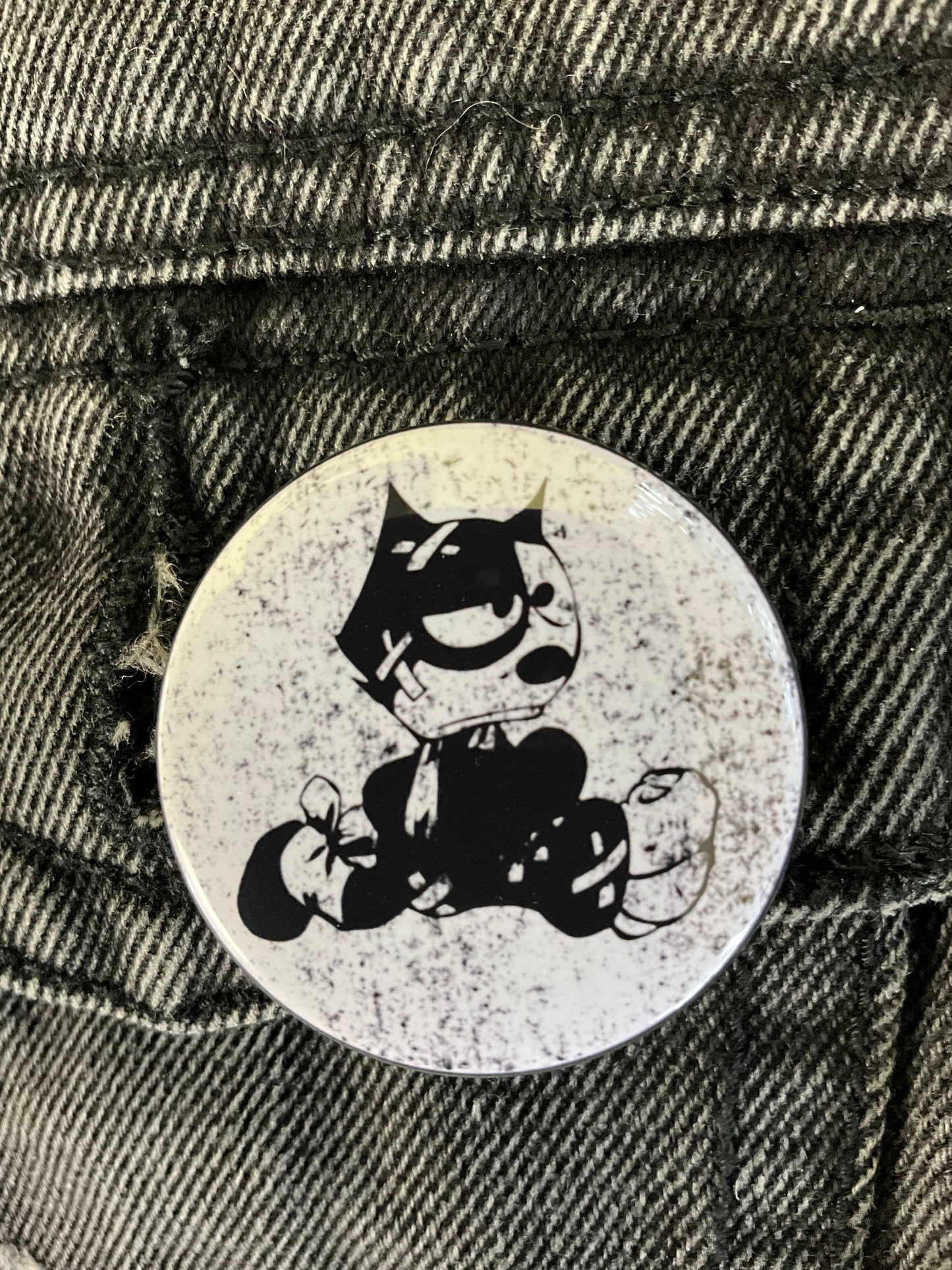 Felix Button pin